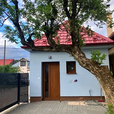 Chalupka Pod Javorinou * Moravske Lieskove