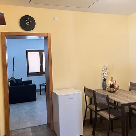 Chalupka Pod Javorinou * Moravske Lieskove