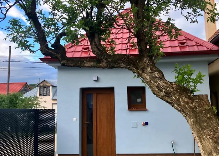 Chalupka Pod Javorinou * Moravske Lieskove